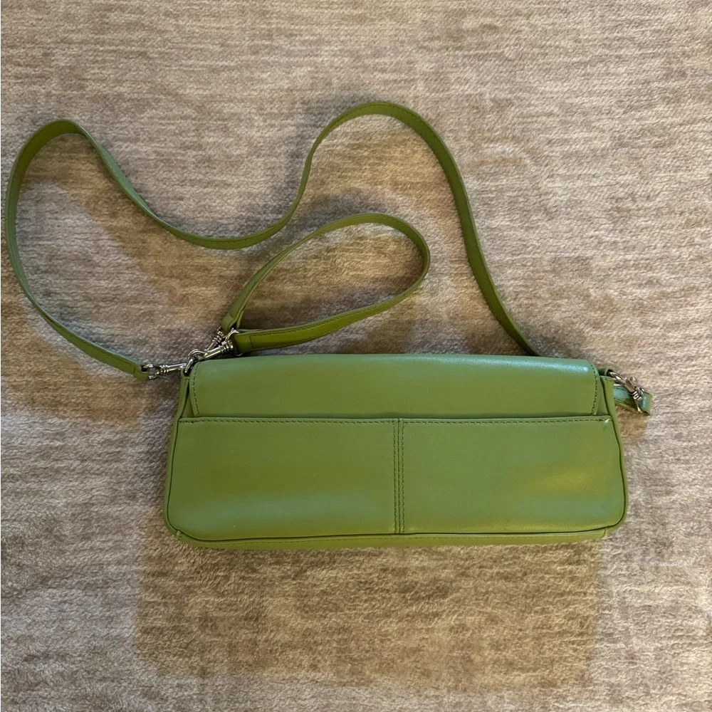 Giani Bernini boxy smooth leather crossbody bag in beautiful green - Picture 2 of 5